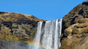 Iceland Travel Guide — Fire, Ice, Northern Lights & Midnight Sun on the Mid-Atlantic Ridge